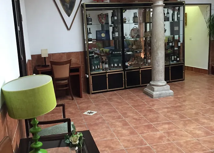 Carlos V Jerez By Vivere 2* Jerez de la Frontera