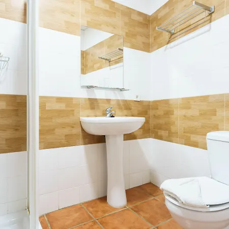 Hotel Carlos V Jerez By Vivere 2*
