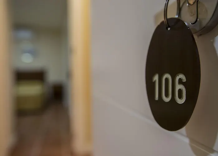 Carlos V Jerez By Vivere מלון