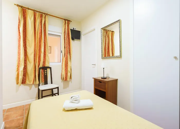 Carlos V Jerez By Vivere 2* Χέρεζ